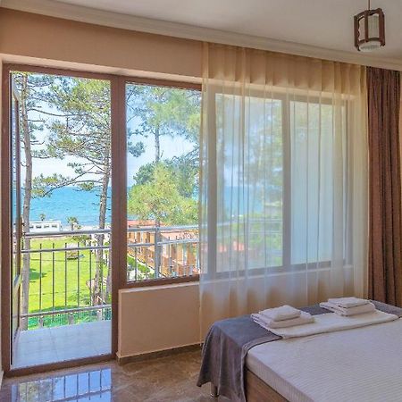 Samni Hotel Ureki Eksteriør bilde
