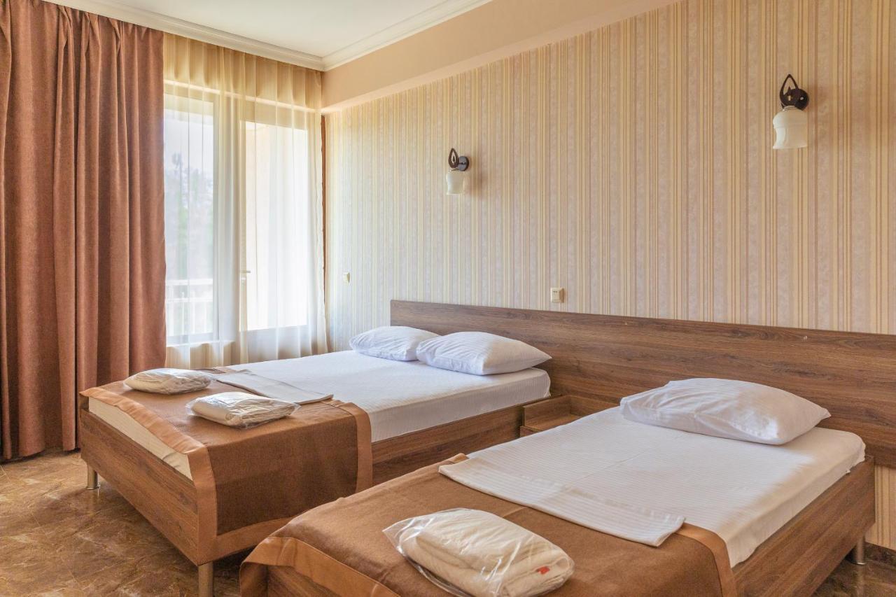 Samni Hotel Ureki Eksteriør bilde