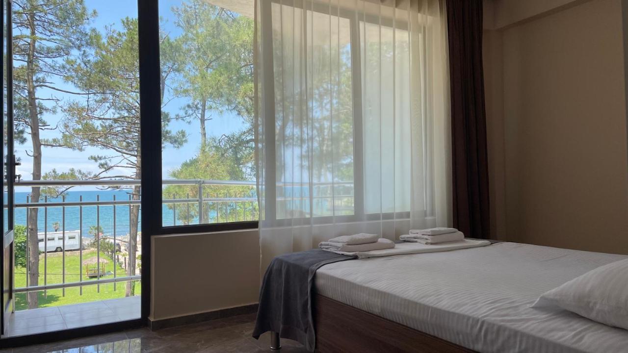 Samni Hotel Ureki Eksteriør bilde
