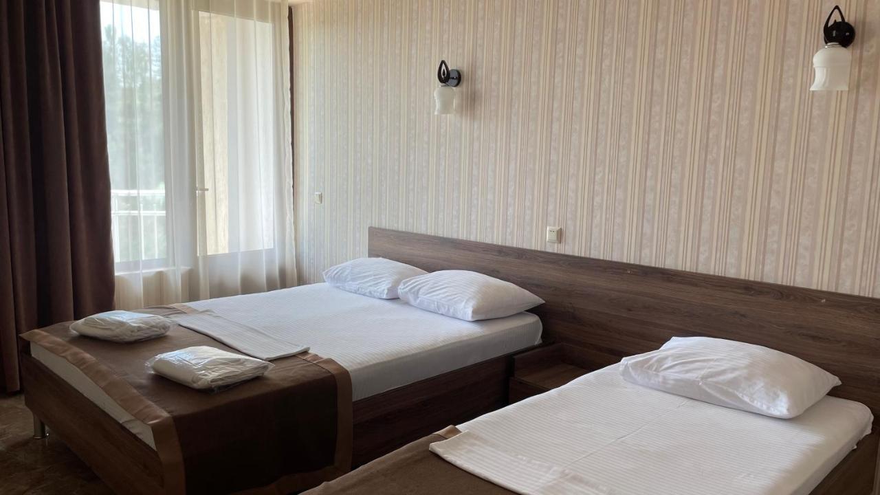 Samni Hotel Ureki Eksteriør bilde